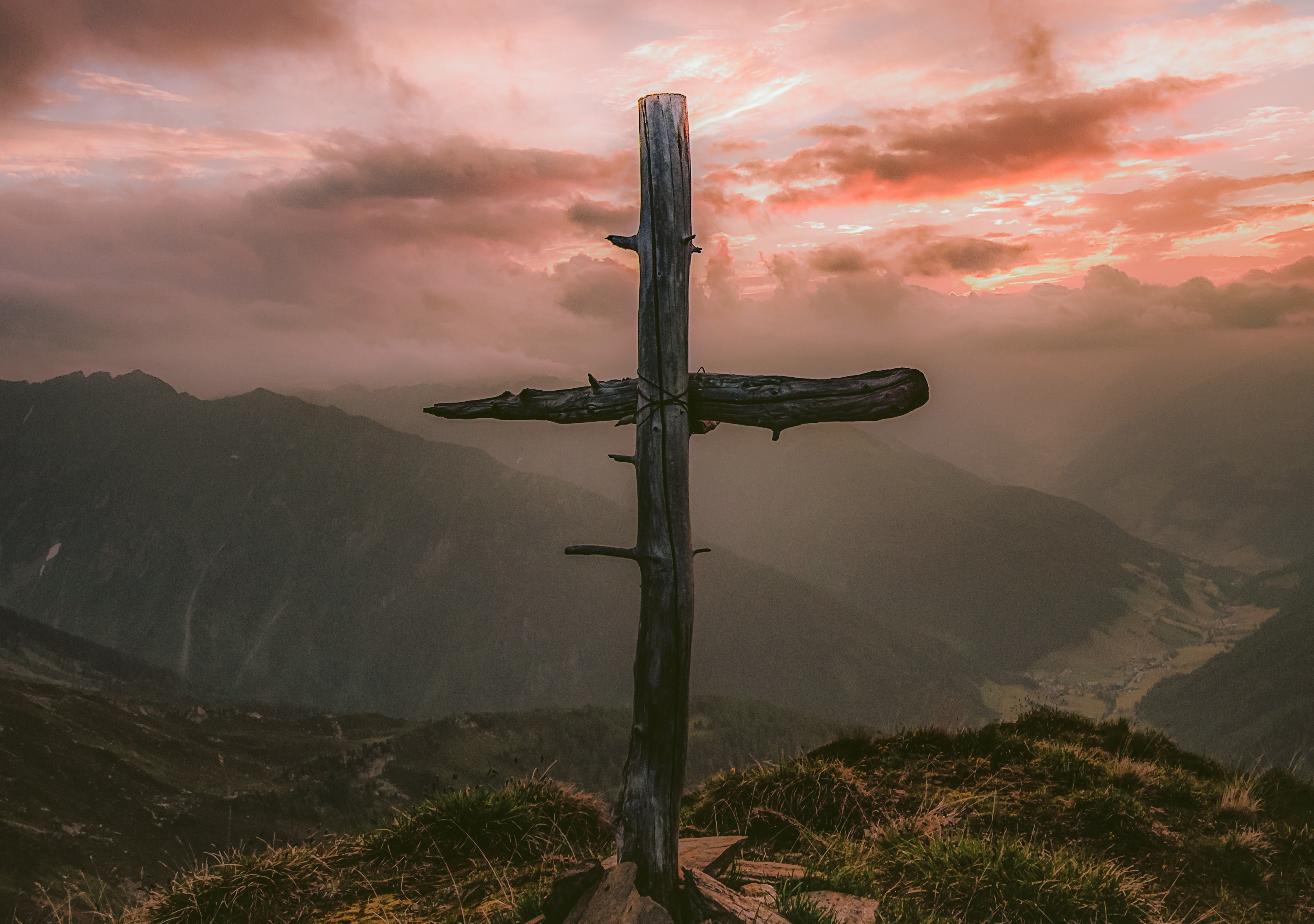 eberhard-grossgasteiger-1201375-unsplash